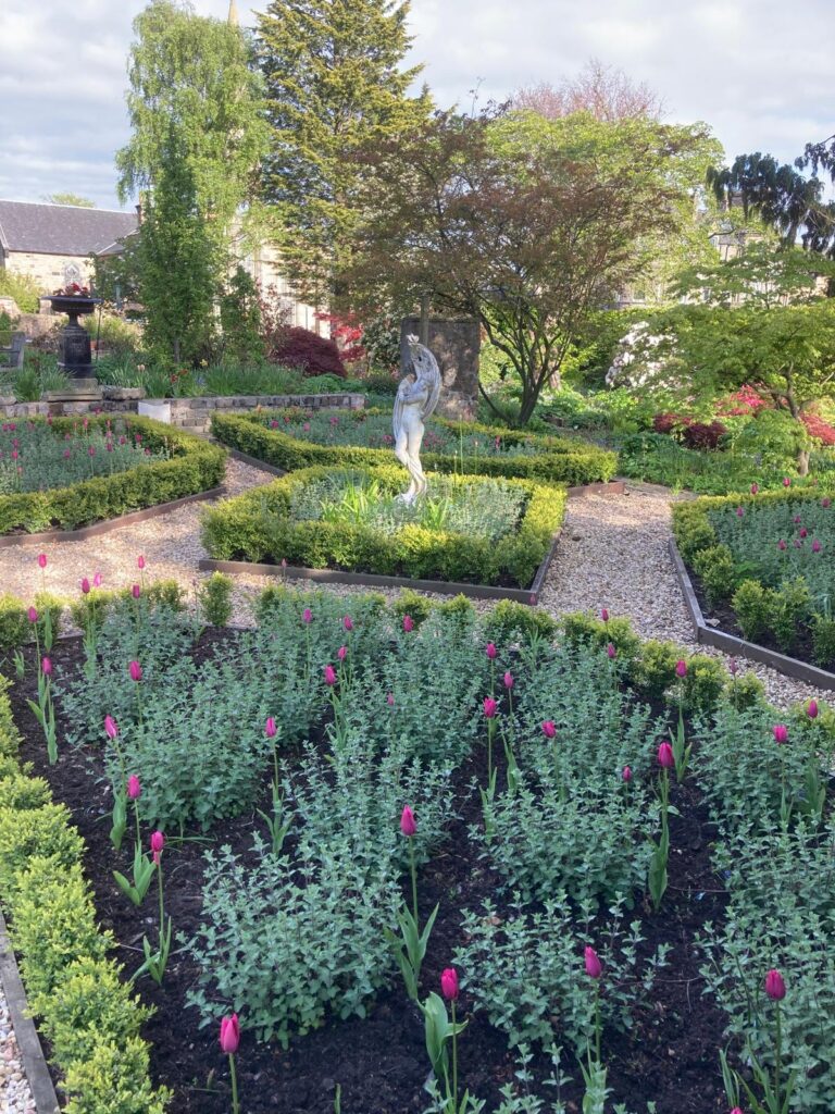 About Us parterre close up